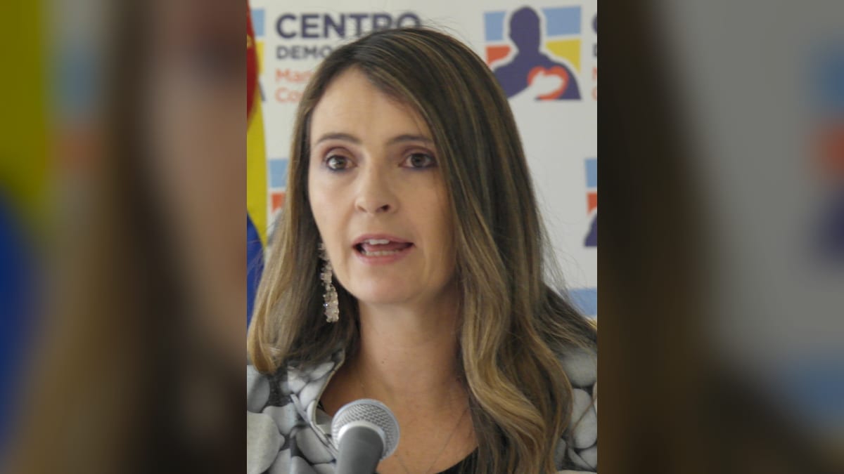 Paloma Valencia en rueda de prensa del Centro Democrático