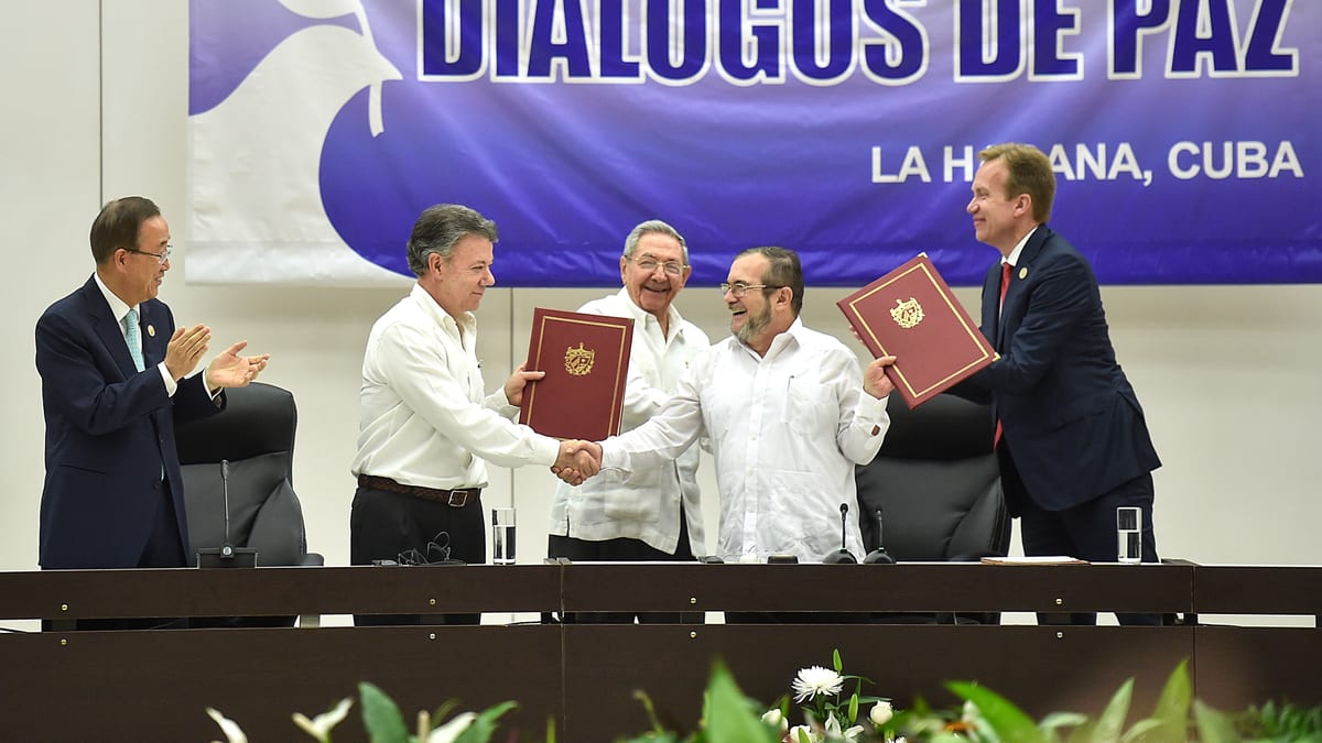 Firma del acuerdo de paz entre el Gobierno colombiano y las FARC en La Habana, 2016
